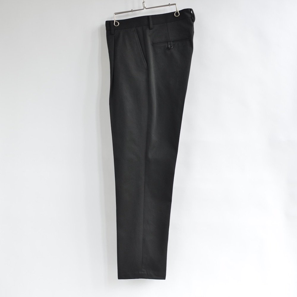 tilt the authentics (チルト ザ オーセンティクス) 1 Tuck Slim Chino