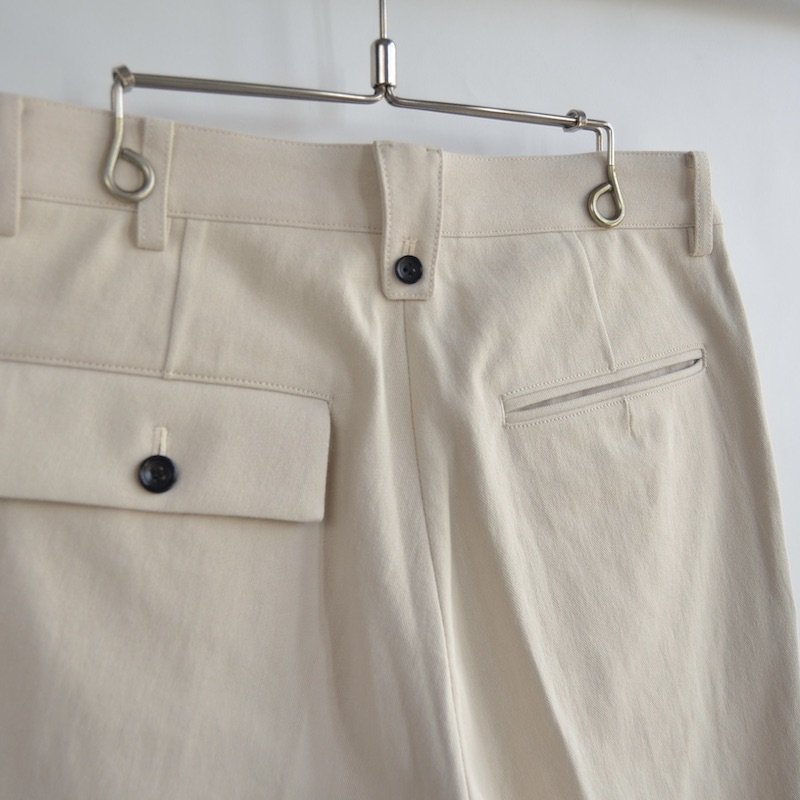 tilt the authentics (チルト ザ オーセンティクス)1 Pleats Hard Twist Chino Trousers  PT-01A -floatGALLERY