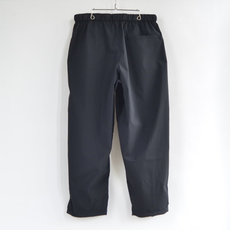 UNTRACE（アントレース）WATER REPELLENT TAPERED STRETCH TRACK PANTS