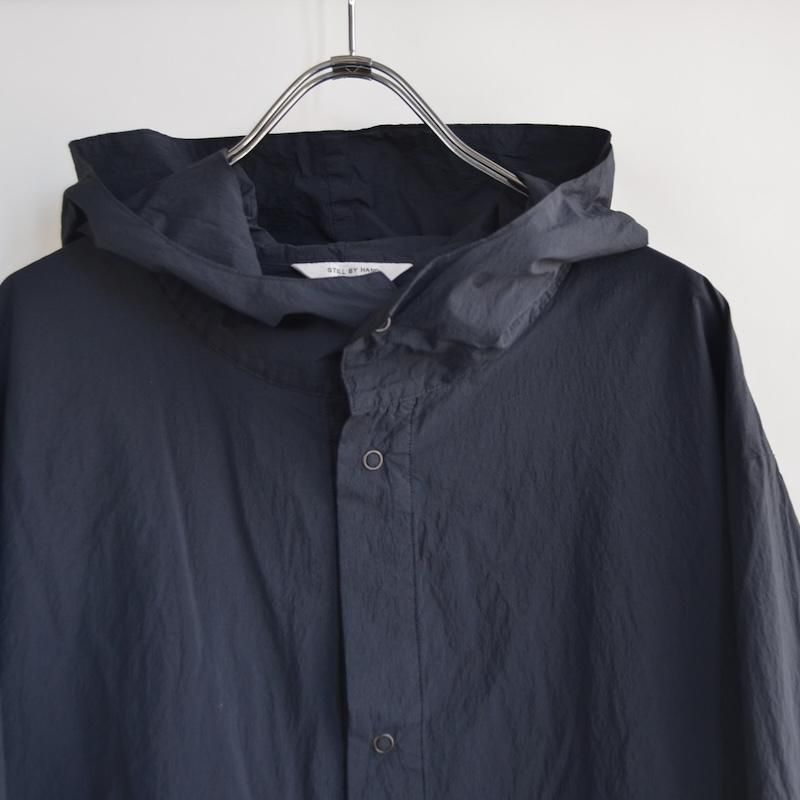 STILL BY HAND（スティル・バイ・ハンド) Hooded nylon blouson