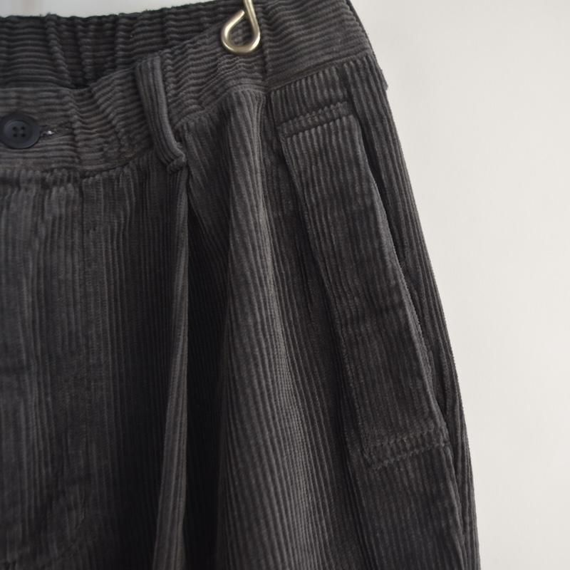 STILL BY HAND（スティル バイ ハンド）Garment-dye corduroy