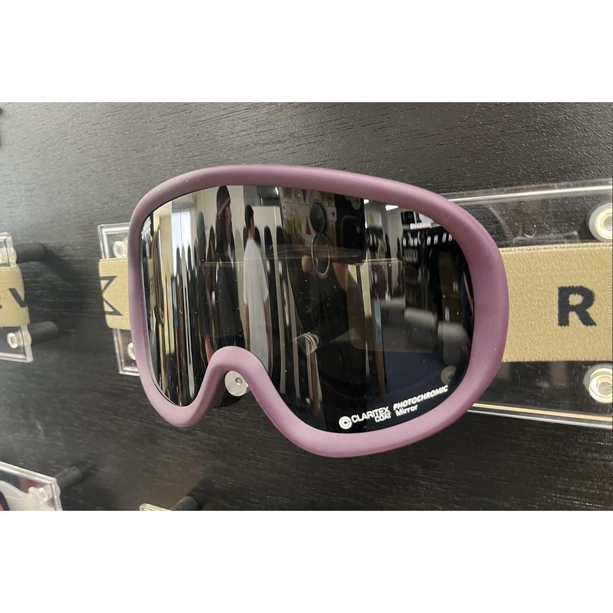 予約商品【REVOLT】25-26 SUPER LIGHT FRAME c: Matte 至極