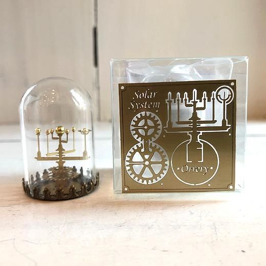 太陽系儀 Orrery 六惑星儀 クラフト版 ミニガラスドーム入り ものづくりの部屋 金沢の雑貨屋 Lykkelig リュケリ Web Shop