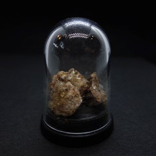 鉱物標本（玉滴石）B