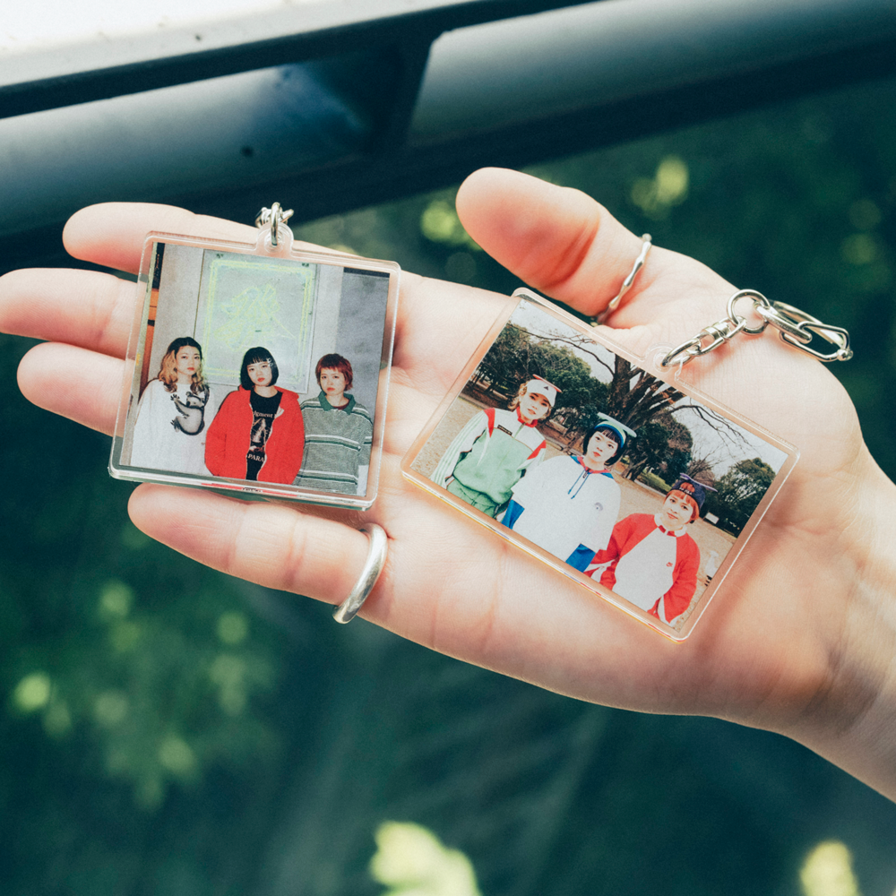 PHOTO アクリルキーホルダー -「SHISHAMO 8」SHOT-【B】 - FAITH PHOTO アクリルキーホルダー -「SHISHAMO 8」SHOT-【B】 - FAITH