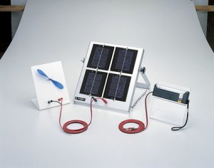 学校で使われている演示用光電池実験セットの販売。教材出版学林舎