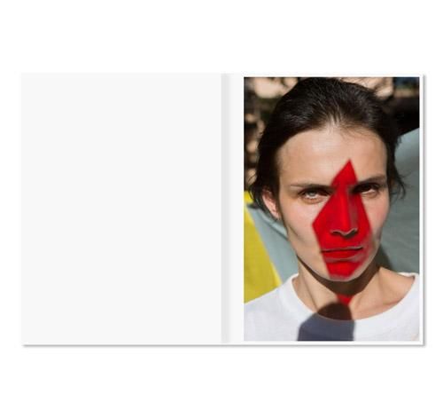 Viviane Sassen: Roxane II
