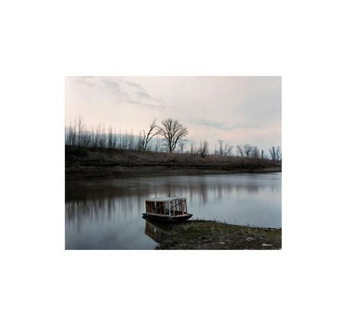 Alec Soth: Sleeping by the Mississippi Alec Soth: Sleeping by the Mississippi