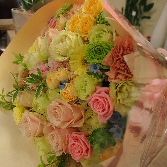 ◆パステルカラーの花束◆ - 広島県広島市中区宝町にある花屋。花とみどりの店 ORYZA（おりざ）