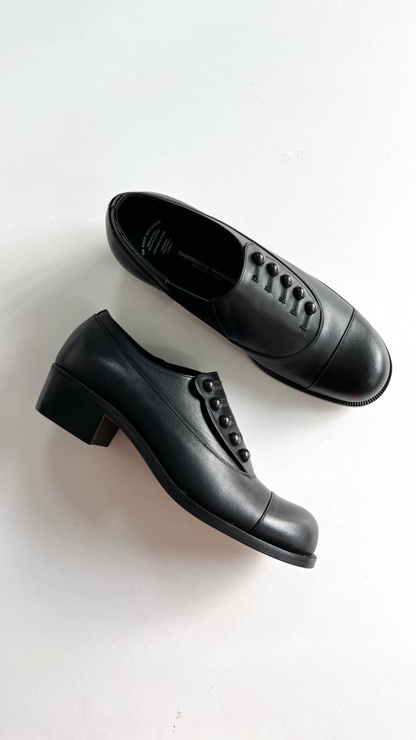 Buttoned Shoes / BEAUTIFUL SHOES by TOSHINOSUKE TAKEGAHARA