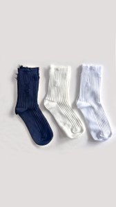 <img class='new_mark_img1' src='https://img.shop-pro.jp/img/new/icons8.gif' style='border:none;display:inline;margin:0px;padding:0px;width:auto;' />TEDDY DAMAGED SOCKS(3Colors)