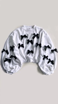 <img class='new_mark_img1' src='https://img.shop-pro.jp/img/new/icons8.gif' style='border:none;display:inline;margin:0px;padding:0px;width:auto;' />TEDDY / BOW BOW BOW SWEAT SHIRTS(White)