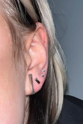 Saskia Diez / SUPER MINI STUDS PIERCE(PYRAMID)