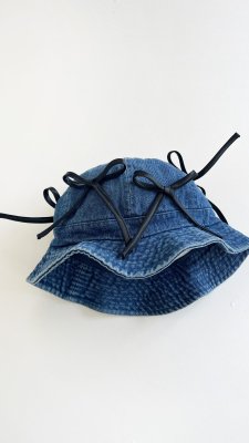 <img class='new_mark_img1' src='https://img.shop-pro.jp/img/new/icons8.gif' style='border:none;display:inline;margin:0px;padding:0px;width:auto;' />TEDDY / BOW BOW BOW HAT (WASHED VINTAGE INDIGO)
