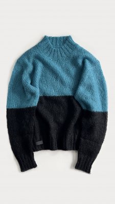 <img class='new_mark_img1' src='https://img.shop-pro.jp/img/new/icons8.gif' style='border:none;display:inline;margin:0px;padding:0px;width:auto;' />PEEL&LIFT-MOCK NECK MOHAIR JUMPER