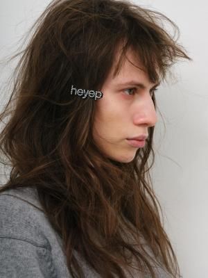 <img class='new_mark_img1' src='https://img.shop-pro.jp/img/new/icons8.gif' style='border:none;display:inline;margin:0px;padding:0px;width:auto;' />heyep / Logo Rhinestone Hairpins - 3-Piece Set