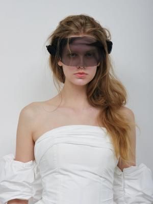 <img class='new_mark_img1' src='https://img.shop-pro.jp/img/new/icons8.gif' style='border:none;display:inline;margin:0px;padding:0px;width:auto;' />heyep / Sheer Rose Headpiece