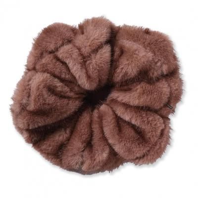 <img class='new_mark_img1' src='https://img.shop-pro.jp/img/new/icons8.gif' style='border:none;display:inline;margin:0px;padding:0px;width:auto;' />heyep / Faux Mink Scrunchie BROWN