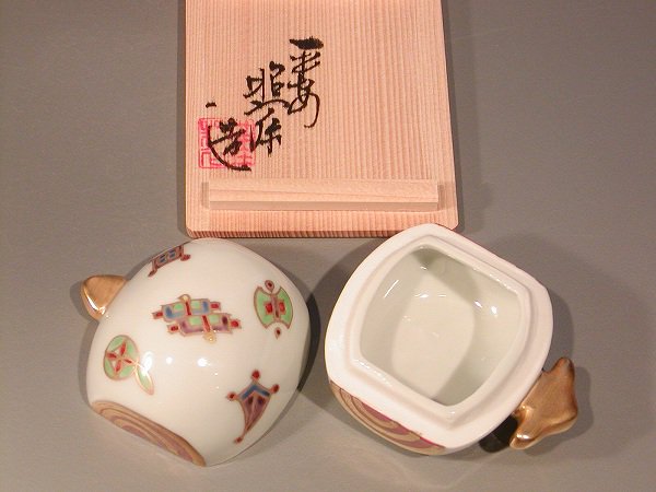 茶道具 香合 色絵 小槌（こづち）、京焼 高野 昭阿弥作、共箱 新品