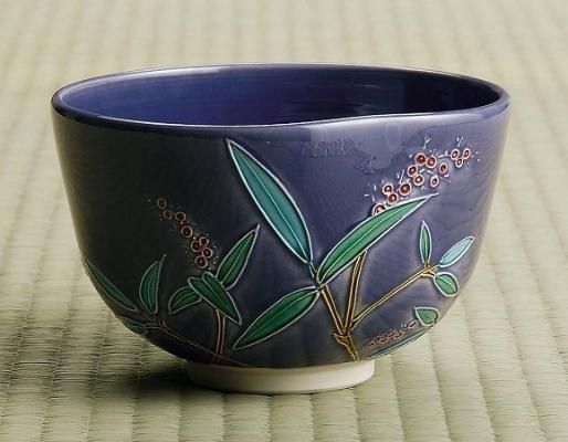茶道具 抹茶茶碗 紺紫交趾 南天、京都 中村翠嵐作 - 茶道具 販売の佐藤 茶道具 抹茶茶碗 紺紫交趾 南天、京都 中村翠嵐作 - 茶道具 販売の佐藤