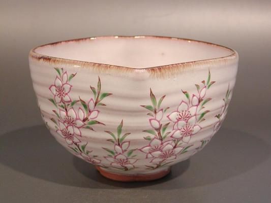 茶道具 抹茶茶碗 桃形 桃の花 絵、京焼 秋峰窯 中村良二作