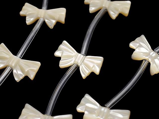 高品質マザーオブパールAAA ベージュ リボンシェイプ 半連/1連(約11粒)の画像