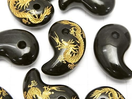 金色!青龍(四神獣)の彫刻入り!オニキス 勾玉 30×20×10mm 1個 サムネイル2
