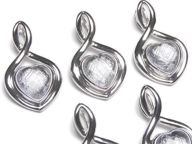 メテオライト(ムオニナルスタ隕石) ハート型ペンダントトップ24×15×6mm SILVER925製の画像