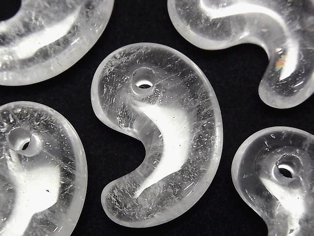 勾玉 クリスタル 勾玉 30×20mm 2個｜天然石ビーズの卸問屋・通販ケンケン