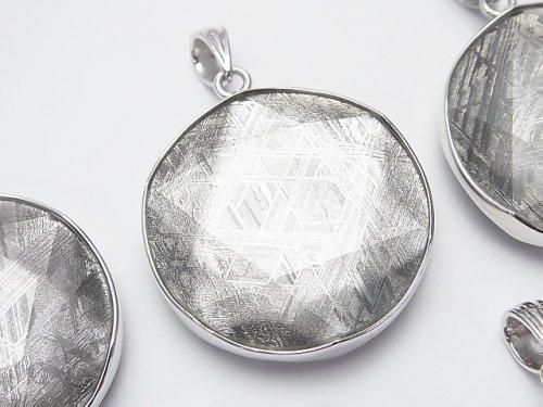 メテオライト(ムオニナルスタ隕石) ペンダントトップ 両面仕上げ32mm SILVER925製の画像