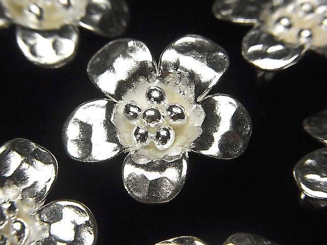 カレンシルバー 大粒フラワー型チャーム19×19×6mm 1個の画像