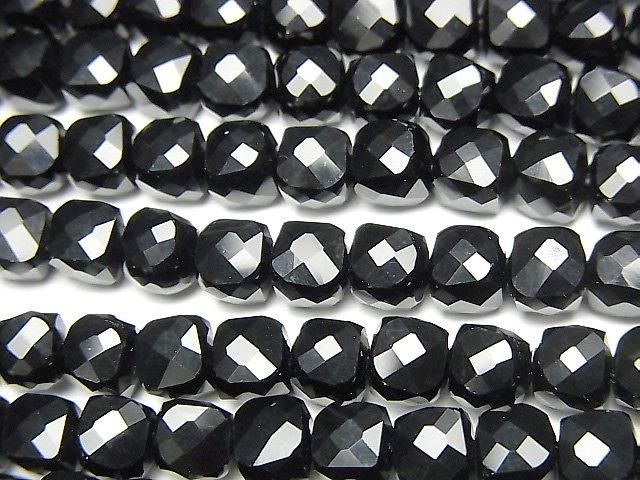 【動画】【素晴らしい輝き】オニキス キューブカット5×5×5mm 1連(約38cm)の画像
