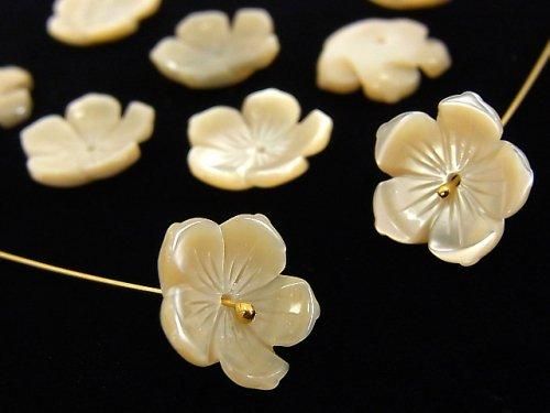 【動画】高品質マザーオブパールAAA ベージュ 立体フラワー 15mm 中央穴 4枚の画像
