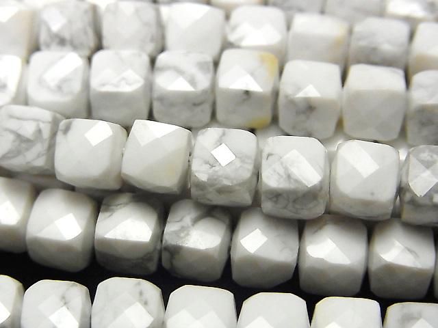 【動画】【素晴らしい輝き】ハウライト キューブカット6×6×6mm 1連(約37cm)の画像