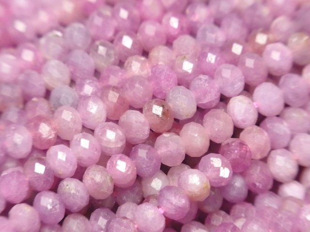 gemstone天然石素材 「非加熱」ピンクサファイア ボタンカット 2.6～3.7mm 1点物