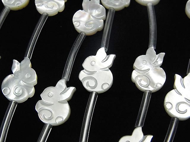 高品質ホワイトシェルAAA うさぎシェイプ14×10mm 半連/1連(約14粒)の画像