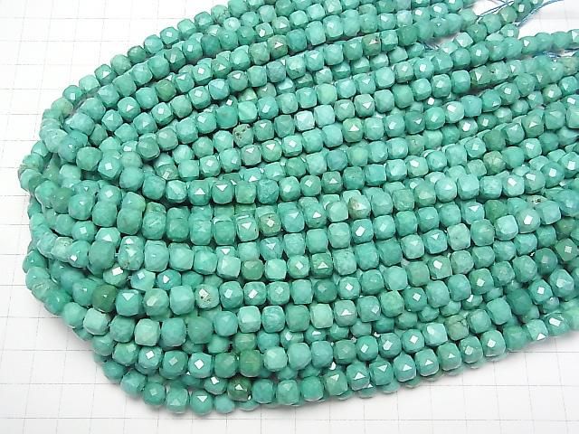 【動画】【素晴らしい輝き】マグネサイトターコイズ キューブカット7×7×7mm 【グリーン】 1連(約37cm) サムネイル4