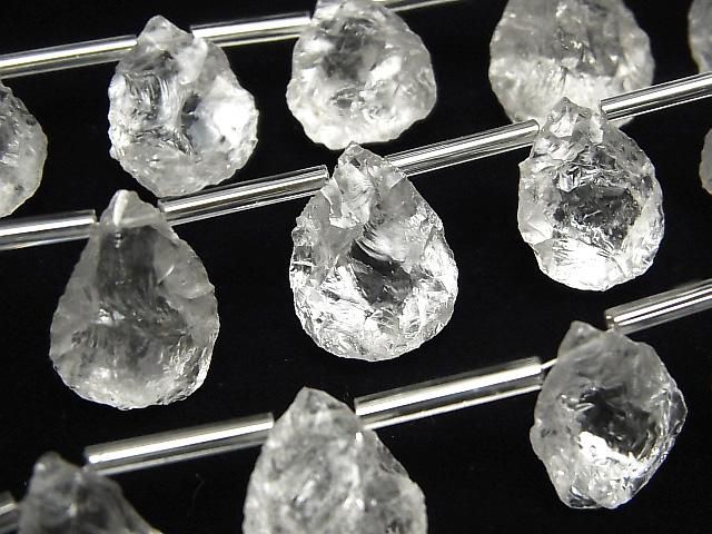 【動画】クリスタルAAA ラフロックペアシェイプ 1連(13粒)の画像