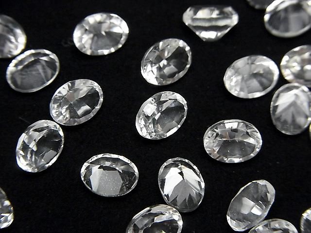 【動画】宝石質クリスタルAAA ルース オーバル コンケーブカット8×6mm 3粒 サムネイル3