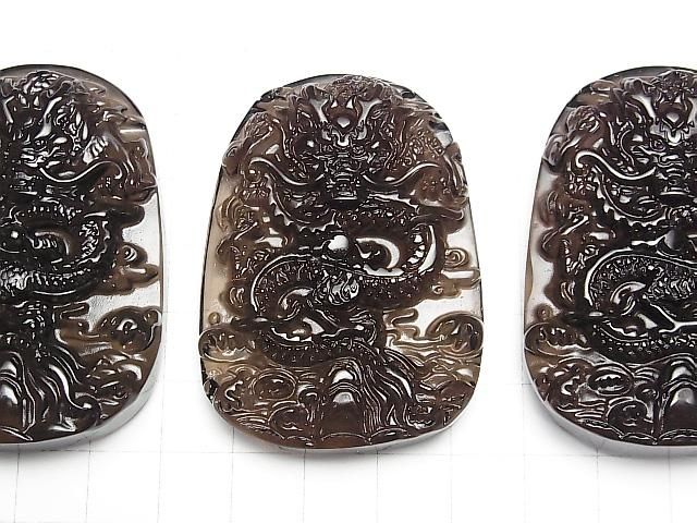 【動画】龍(ドラゴン・青龍)の彫刻入り!アイスオブシディアンAAA 穴あきプレート型58×41×12mm 1個 サムネイル3