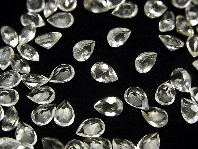 【動画】宝石質リビアングラスAAA ルース ペアシェイプファセットカット6×4mm 2粒 サムネイル3