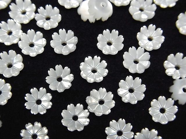 【動画】高品質ホワイトシェルAAA 立体フラワー 6mm 中央穴 4個の画像