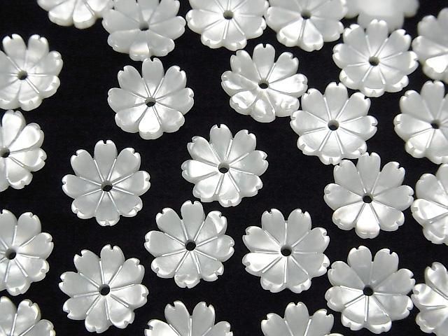 【動画】高品質ホワイトシェルAAA 立体フラワー 10mm 中央穴 4個の画像