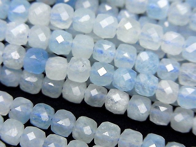 【動画】【素晴らしい輝き】アクアマリンAA++ キューブカット4×4×4mm 1連(約36cm)の画像
