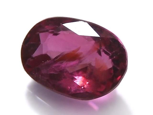 【動画】【1点もの】宝石質ルビーAAA- ルース ファセットカット 1粒 NO.8の画像