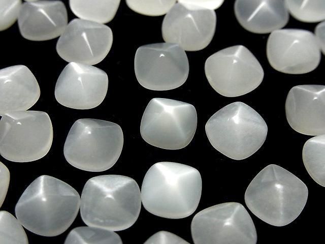 【動画】宝石質ホワイトムーンストーンAAA シュガーローフカット 8×8mm 3個の画像