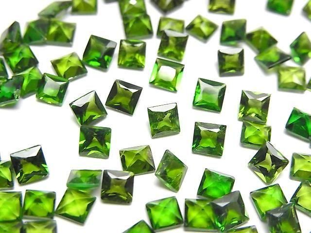 【動画】宝石質クロムダイオプサイドAAA- ルース プリンセスカット4×4mm 3粒の画像