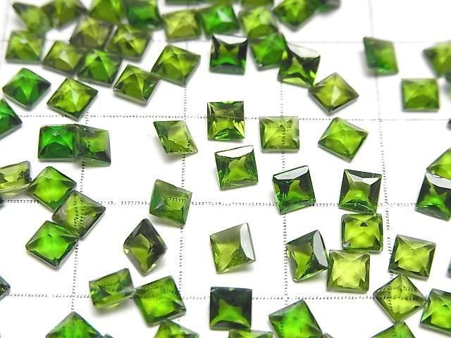 【動画】宝石質クロムダイオプサイドAAA- ルース プリンセスカット4×4mm 3粒 サムネイル3