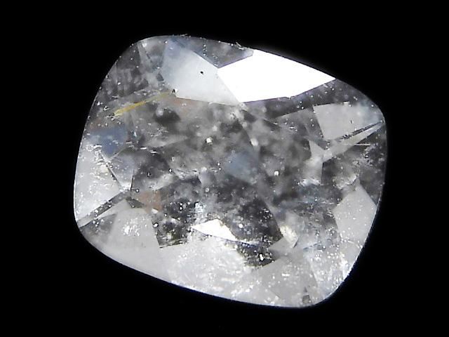 【動画】【1点もの】フェナカイト ルース ファセットカット 1粒 NO.68の画像