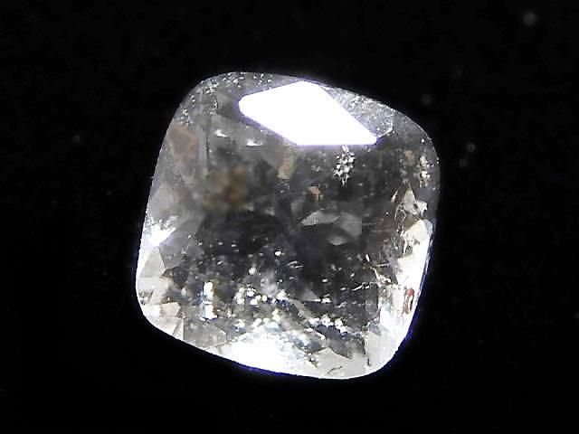 【動画】【1点もの】宝石質アクロアイト ルース ファセットカット 1粒 NO.2の画像